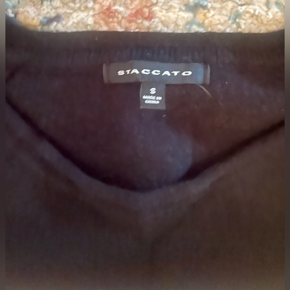 Stacatto stripped scoop bottom sweater. Size small. Excellent condition! - Picture 4 of 5